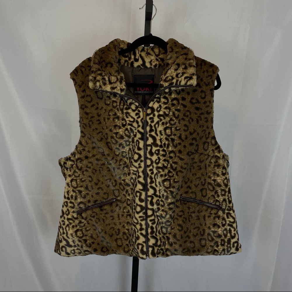 Yoki Outerwear Animal Print Zip Front Vest, sz 2X